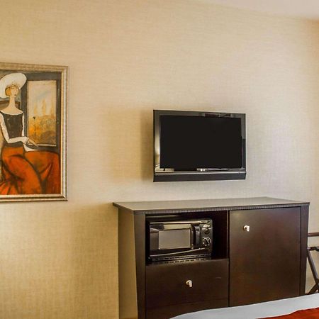 Comfort Suites Edinboro Екстер'єр фото