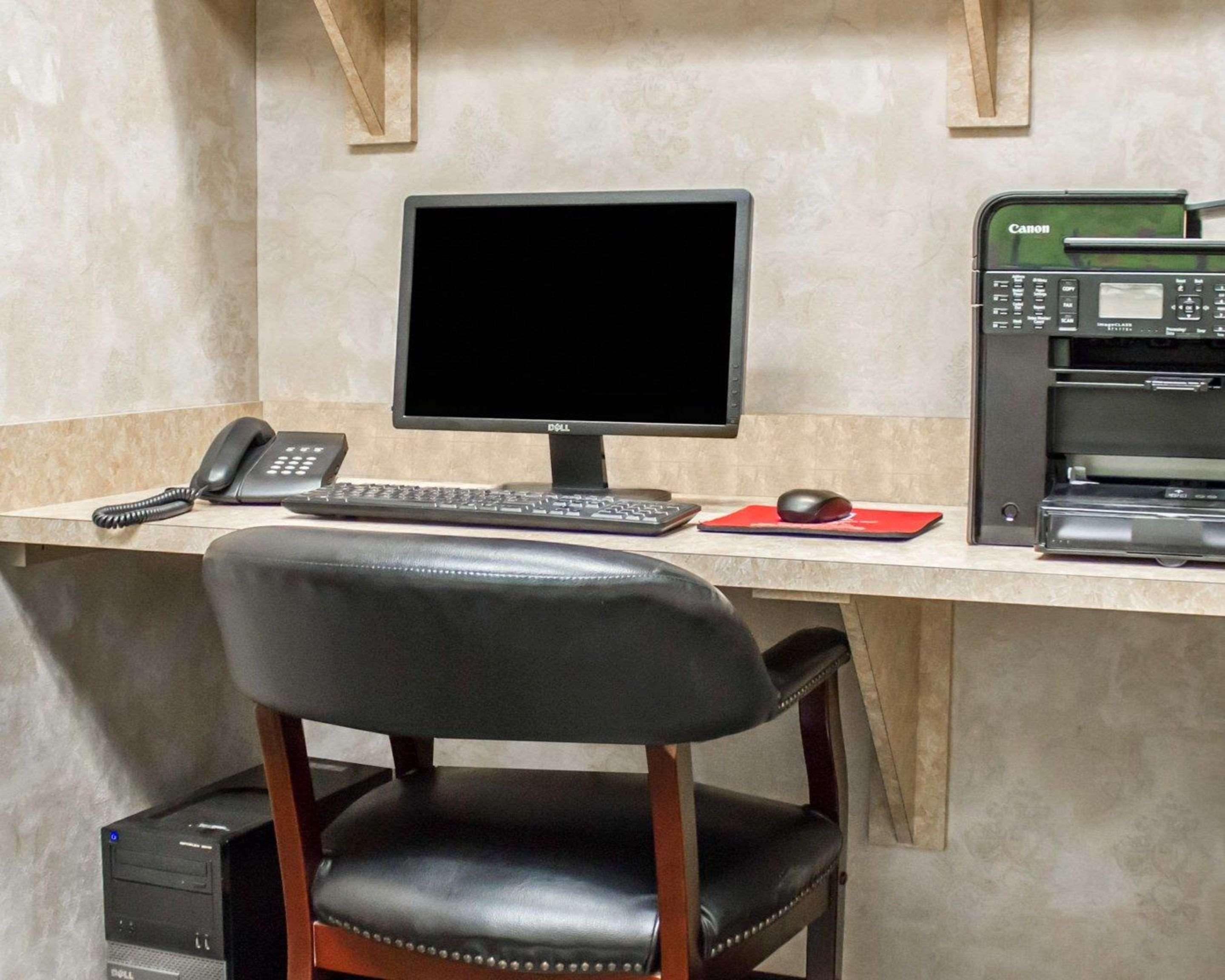 Comfort Suites Edinboro Екстер'єр фото