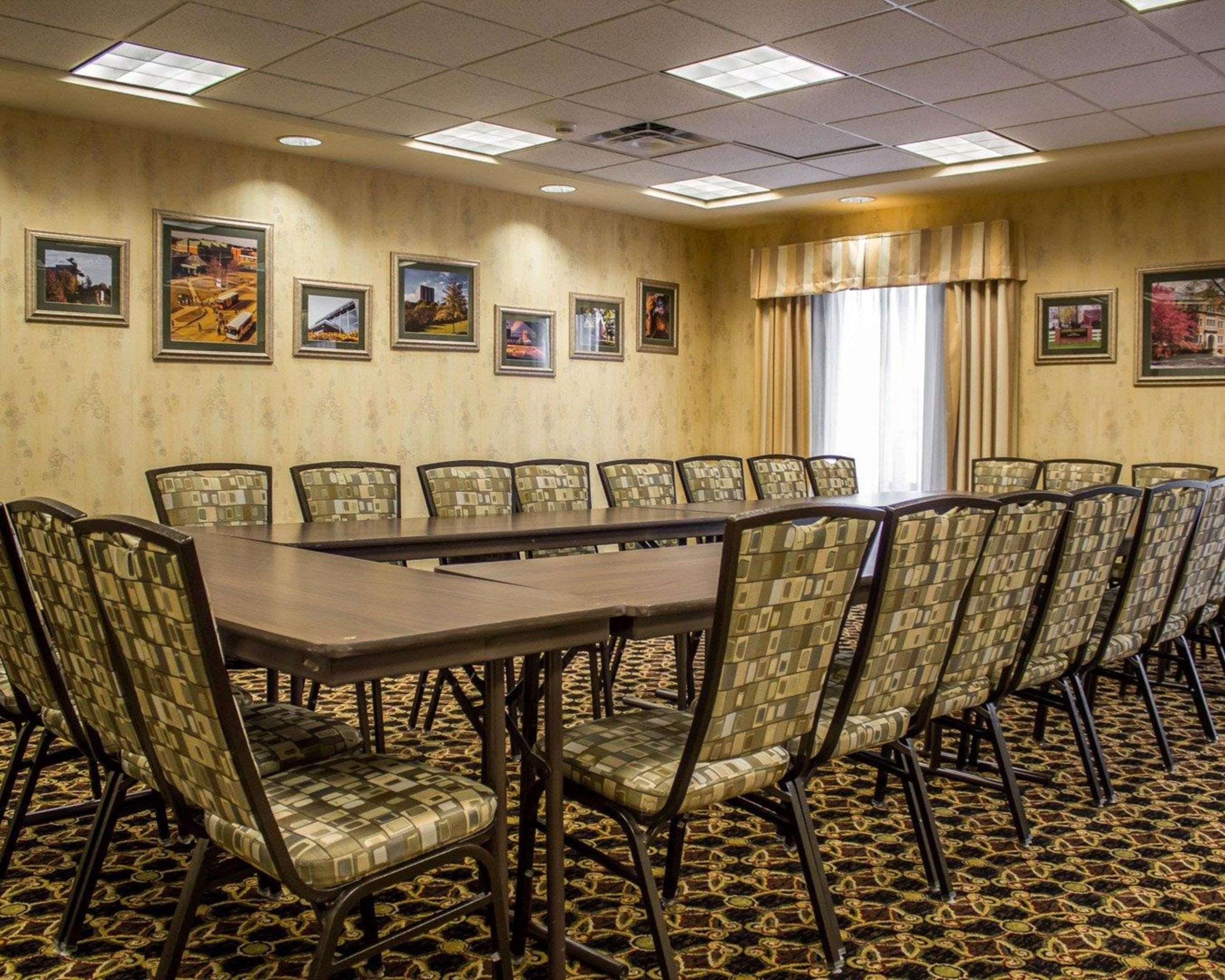 Comfort Suites Edinboro Екстер'єр фото