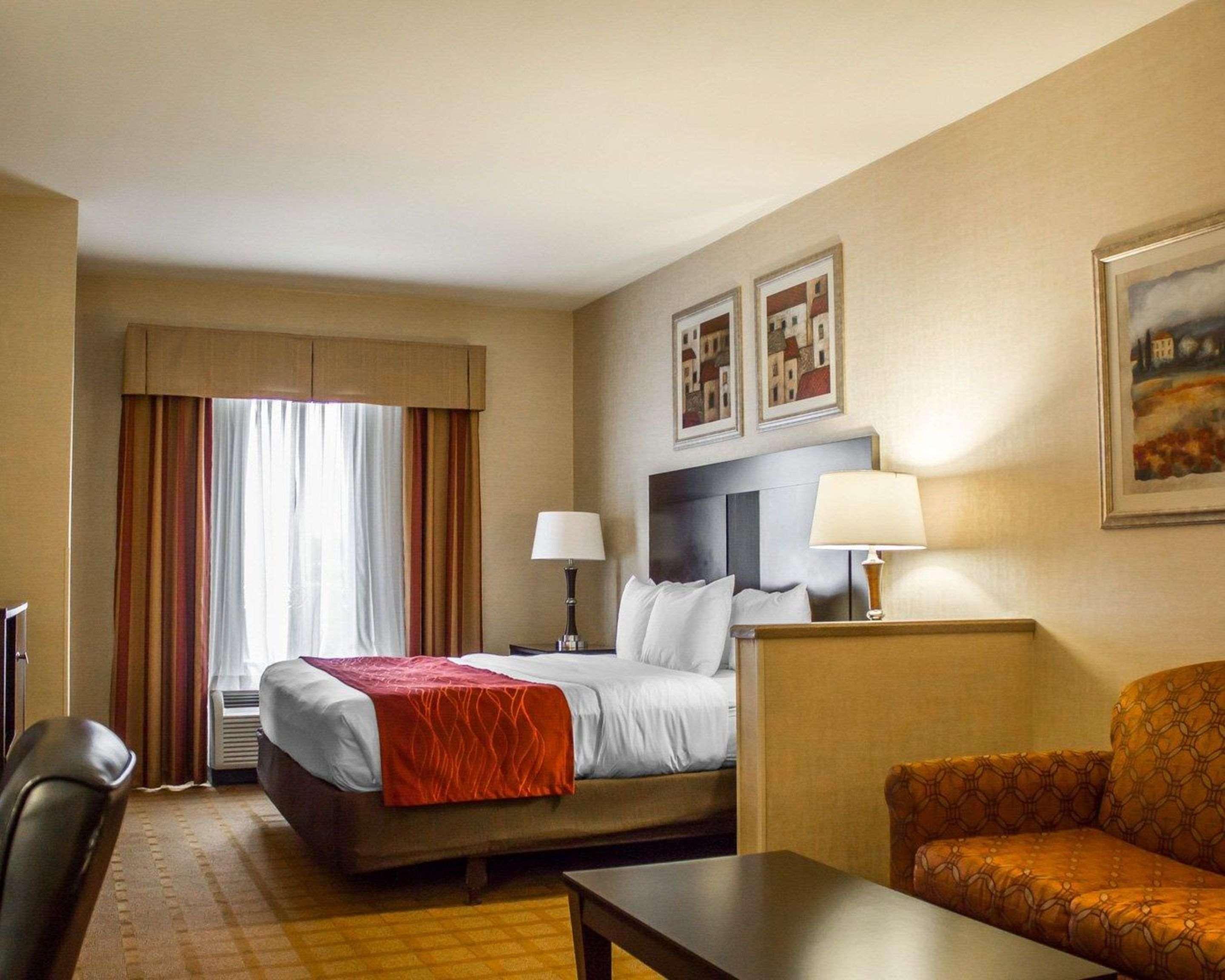 Comfort Suites Edinboro Екстер'єр фото