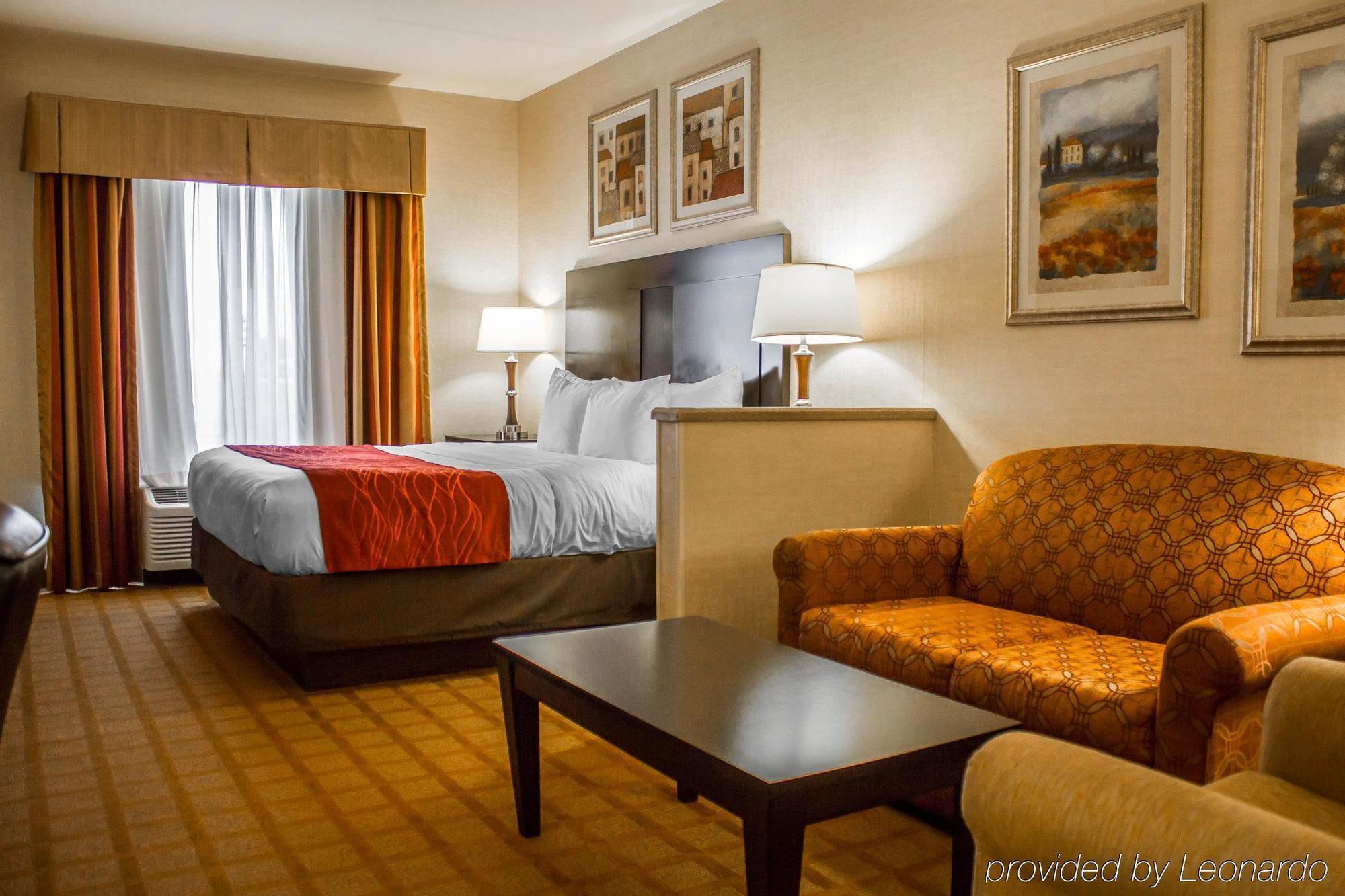 Comfort Suites Edinboro Екстер'єр фото